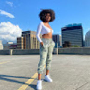 Meet your Posher, Naomi